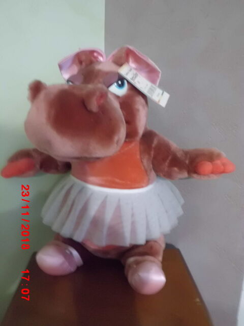 FANTASIA HIPPOPOTAME EURODISNEY 49 Oignies (62)
