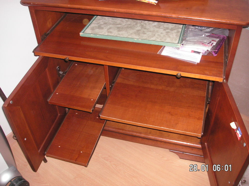 MEUBLE TELE ET ( BAR ) OU (rangement )PARFAIT ETAT Meubles