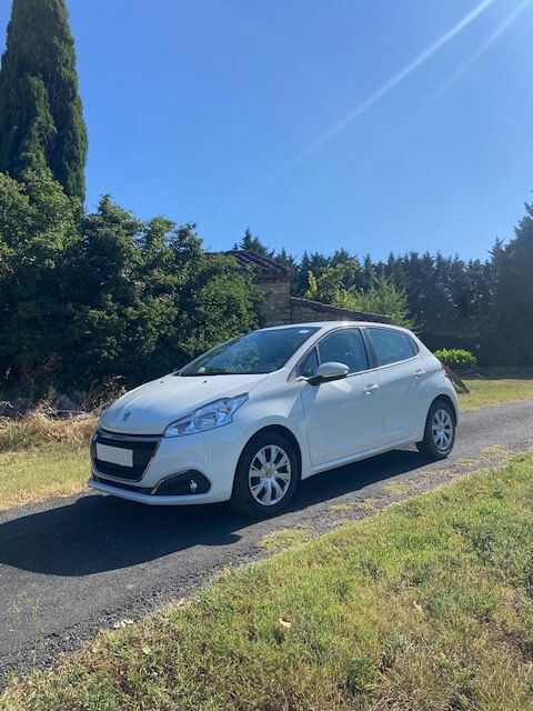 Peugeot 208 AFFAIRE PREMUM PACK BHDI 100