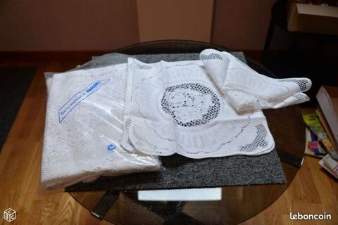 Nappe et 6 serviettes neuves 15 M�rignies (59)