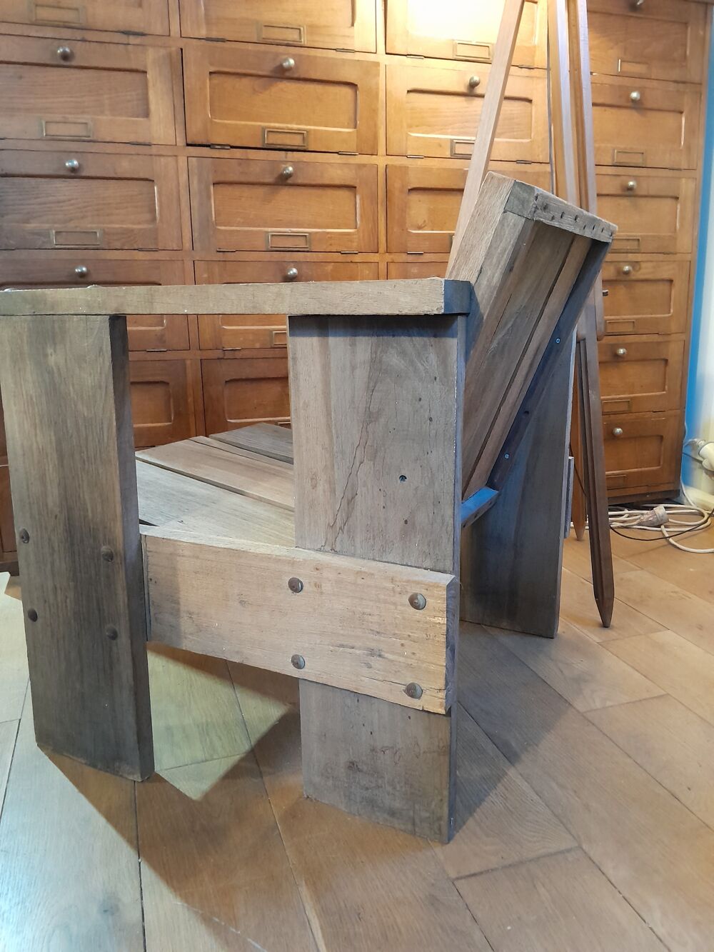 fauteuil en teck ancien de java esprit Rietvel Meubles