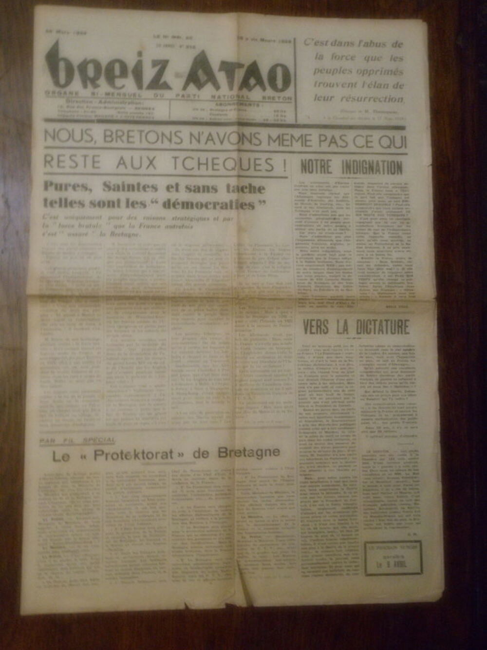 Tr&egrave;s rare num&eacute;ros du journal Breiz Atao No 325 Livres et BD