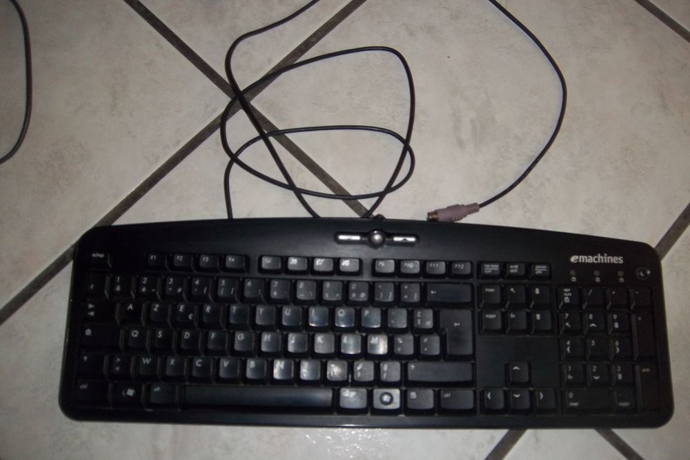 Clavier emachines KB0705 Matériel informatique