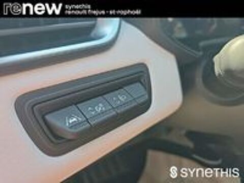 Clio V Clio E-Tech full hybrid 145 Evolution 2022 occasion 83600 Fr&eacute;jus