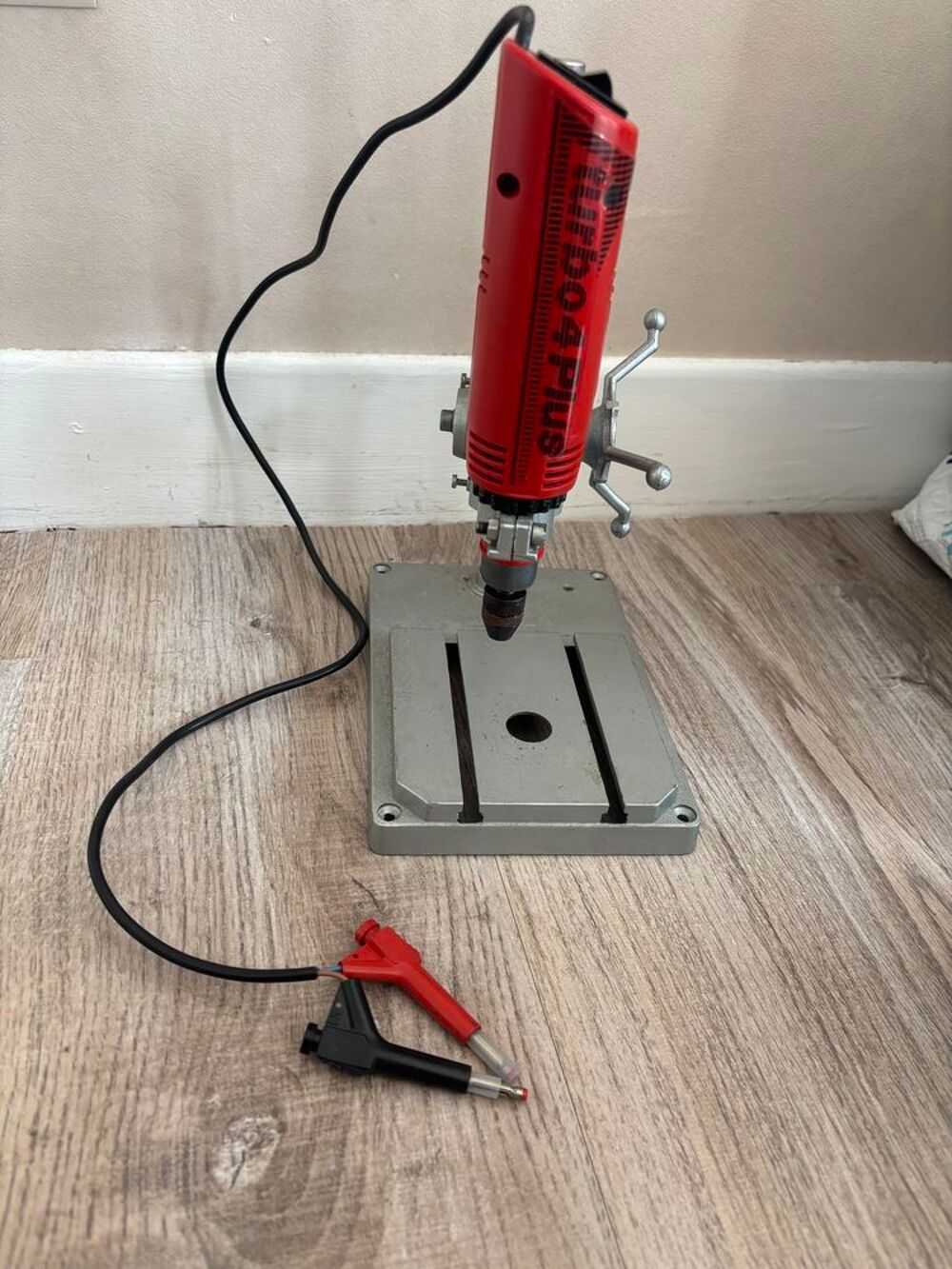 Perceuse &agrave; colonne 18V "&nbsp;turbo 4 plus&nbsp;" avec forets Bricolage