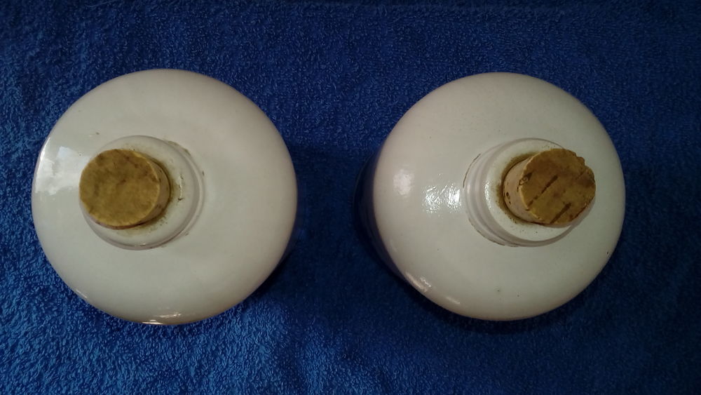 2 bouteilles d&eacute;coratives Dcoration