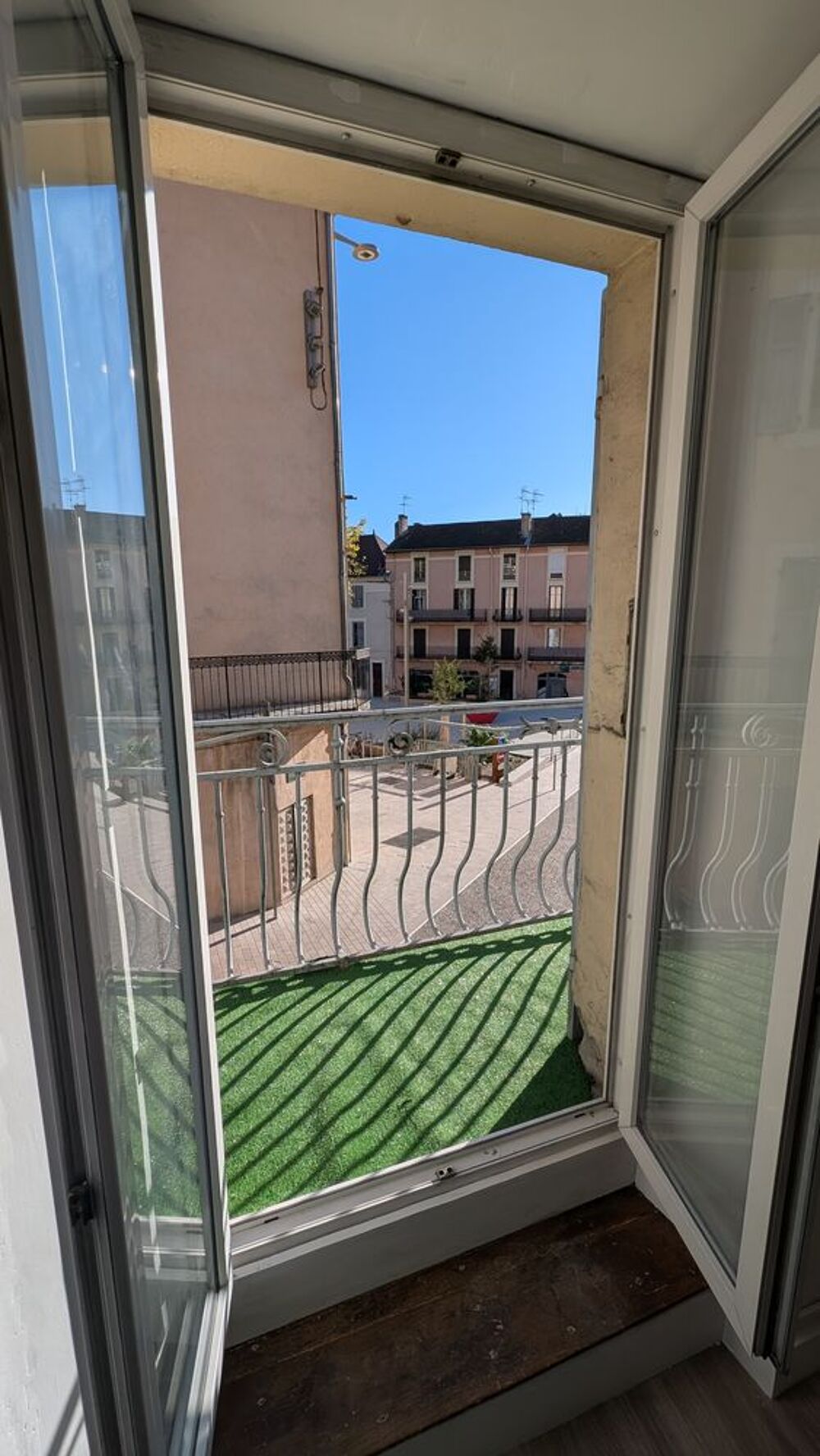 Location Appartement Appartement T1 bis rénové avec balcon ? Hypercentre meublé Tullins