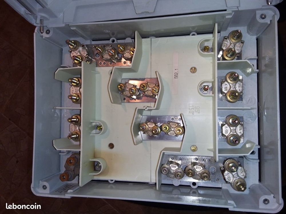Coffret de repartition triphase Bricolage