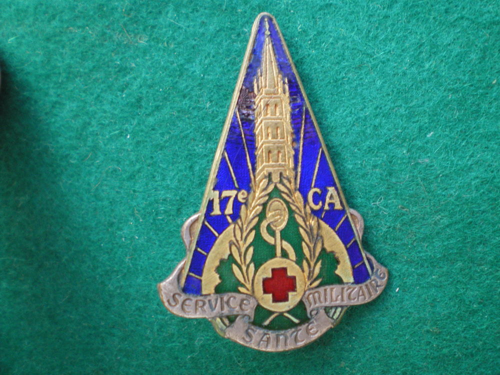 Insigne de Sant&eacute; - Service de Sant&eacute; du 17&deg; Corps d'Arm&eacute;e. 