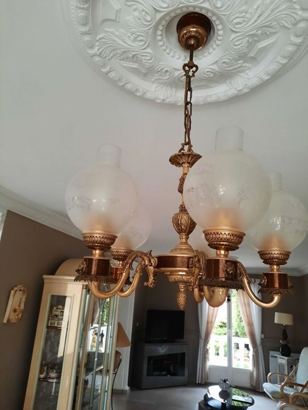 LUSTRE Meubles