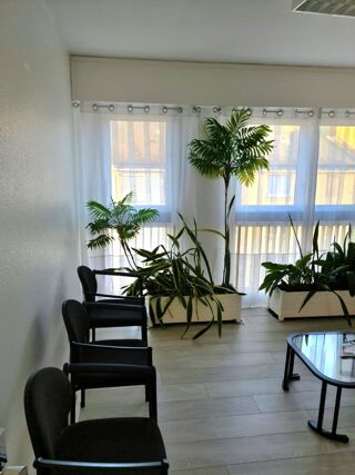  Appartement à louer 3 pièces 65 m²