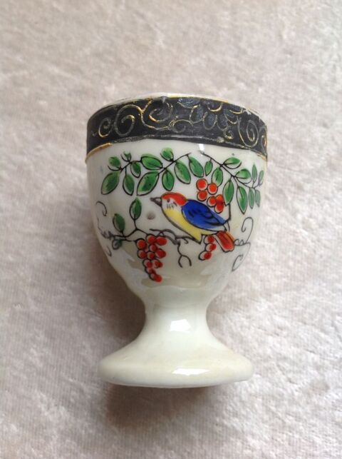 COQUETIER ANCIEN JAPON PORCELAINE PEINT MAIN Envoi Possible
6 Trgunc (29)