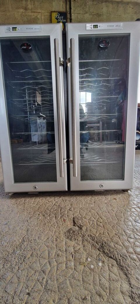 cave �  vin 100 Mouilly (55)