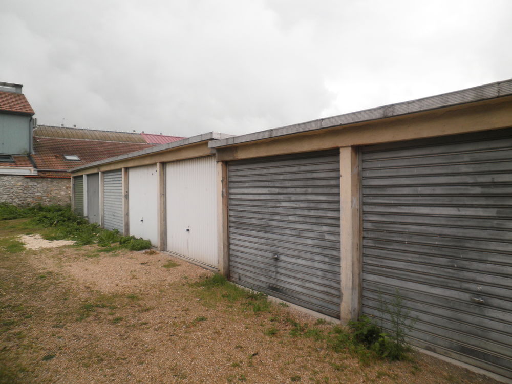Location Parking/Garage garage fermé à LAGNY SUR MARNE Lagny-sur-marne
