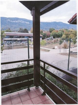  Appartement à louer 3 pièces 79 m² Archamps