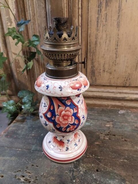 Ancienne Lampe � P�trole Porcelaine de Bayeux 130 Loches (37)