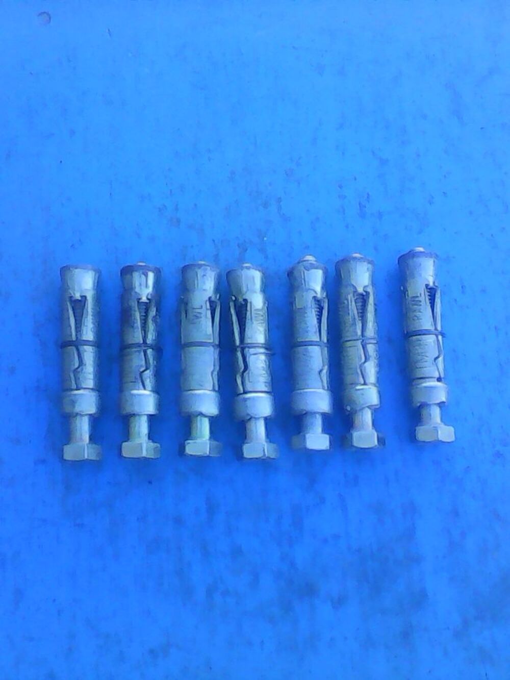7 chevilles de fixation &agrave; expansion en acier de 8 Mm. Bricolage