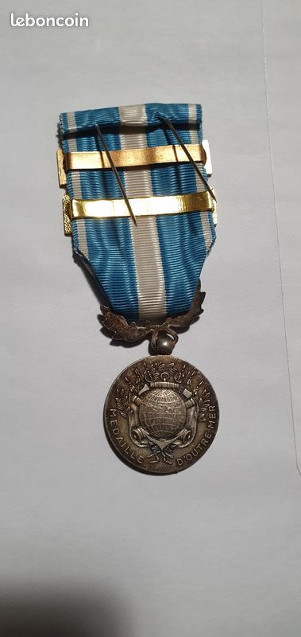 Outre-Mer, M&eacute;daille, Agrafes Liban, Tchad 