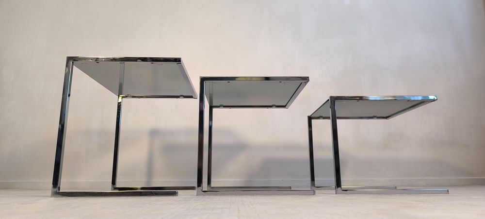 Suite de 3 tables gigognes vintage chrome et verre fum&eacute; Meubles