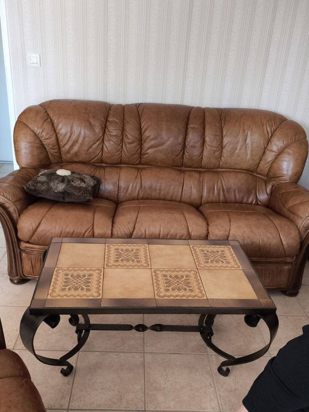 salon en cuir canap&eacute; 
250 € &middot;
Meubles