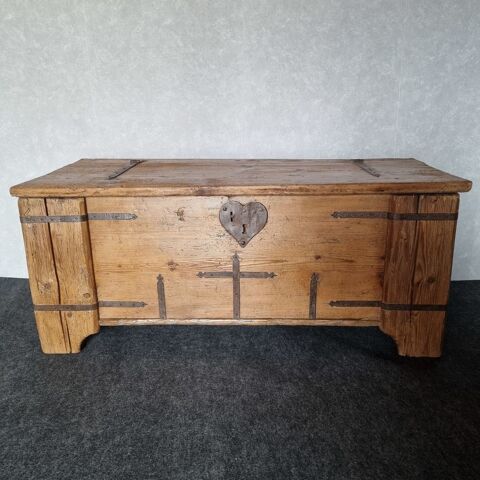 Coffre en m�l�ze 19 �me S 480 Faverges (74)