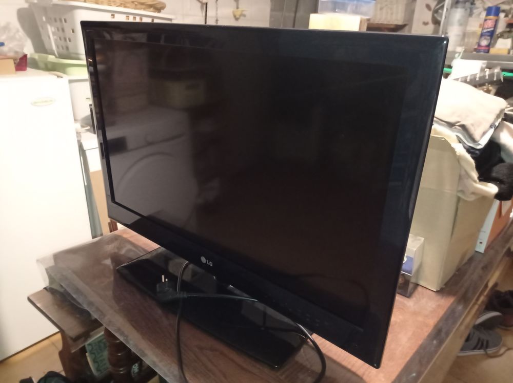 Tv LG MOD&Egrave;LE 32LG3300
Photos/Video/TV