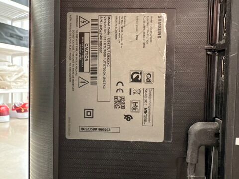 Samsung Smart TV 43  4K UHD €  UE43TU7125 Dardilly (69)