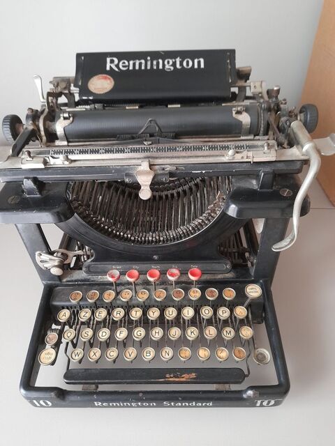 Machine à écrire ancienne (1910) de marque REMINGTON 130 Bordères-sur-l'Échez (65)