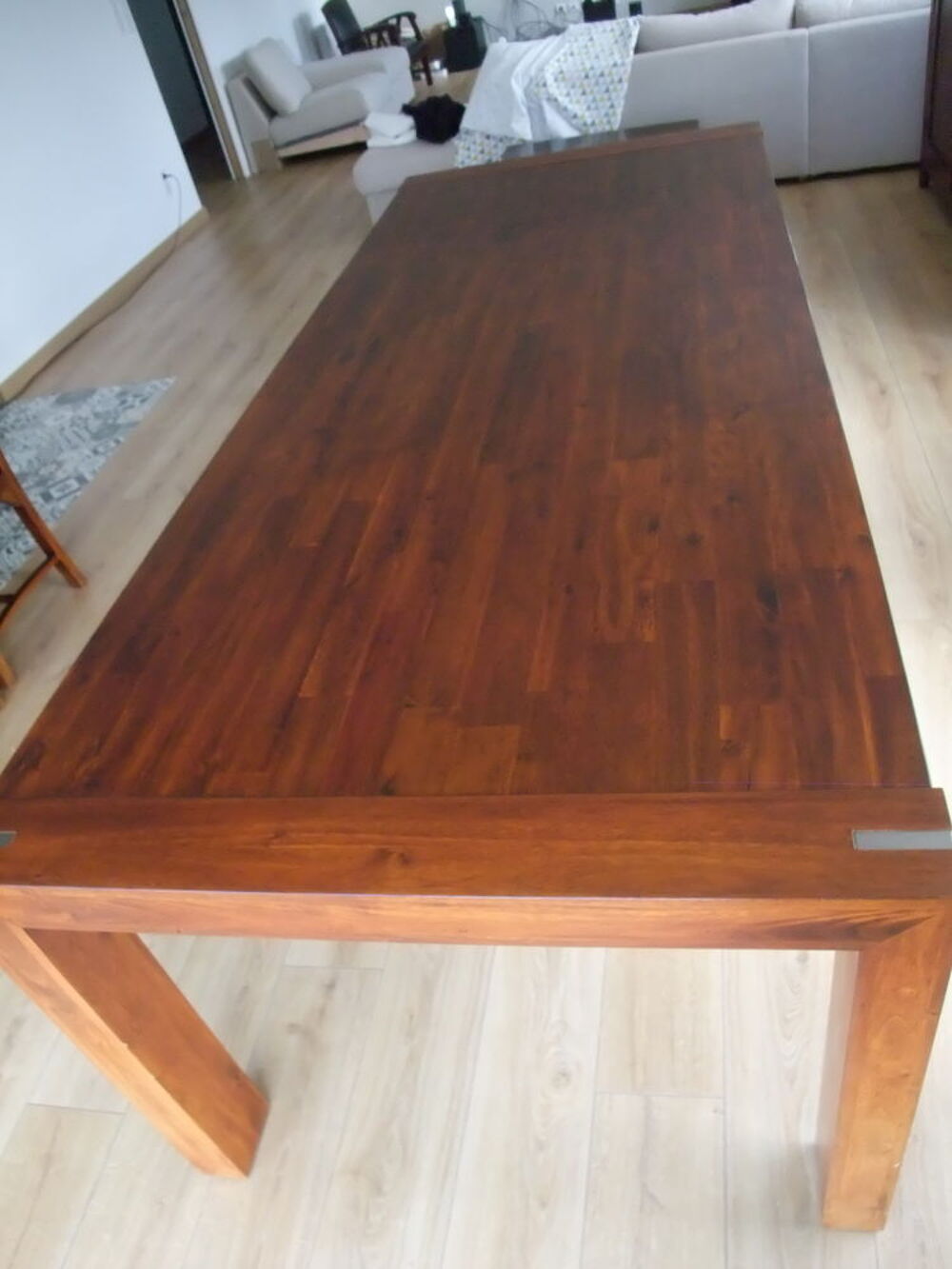 Table &agrave; manger bois massif Meubles