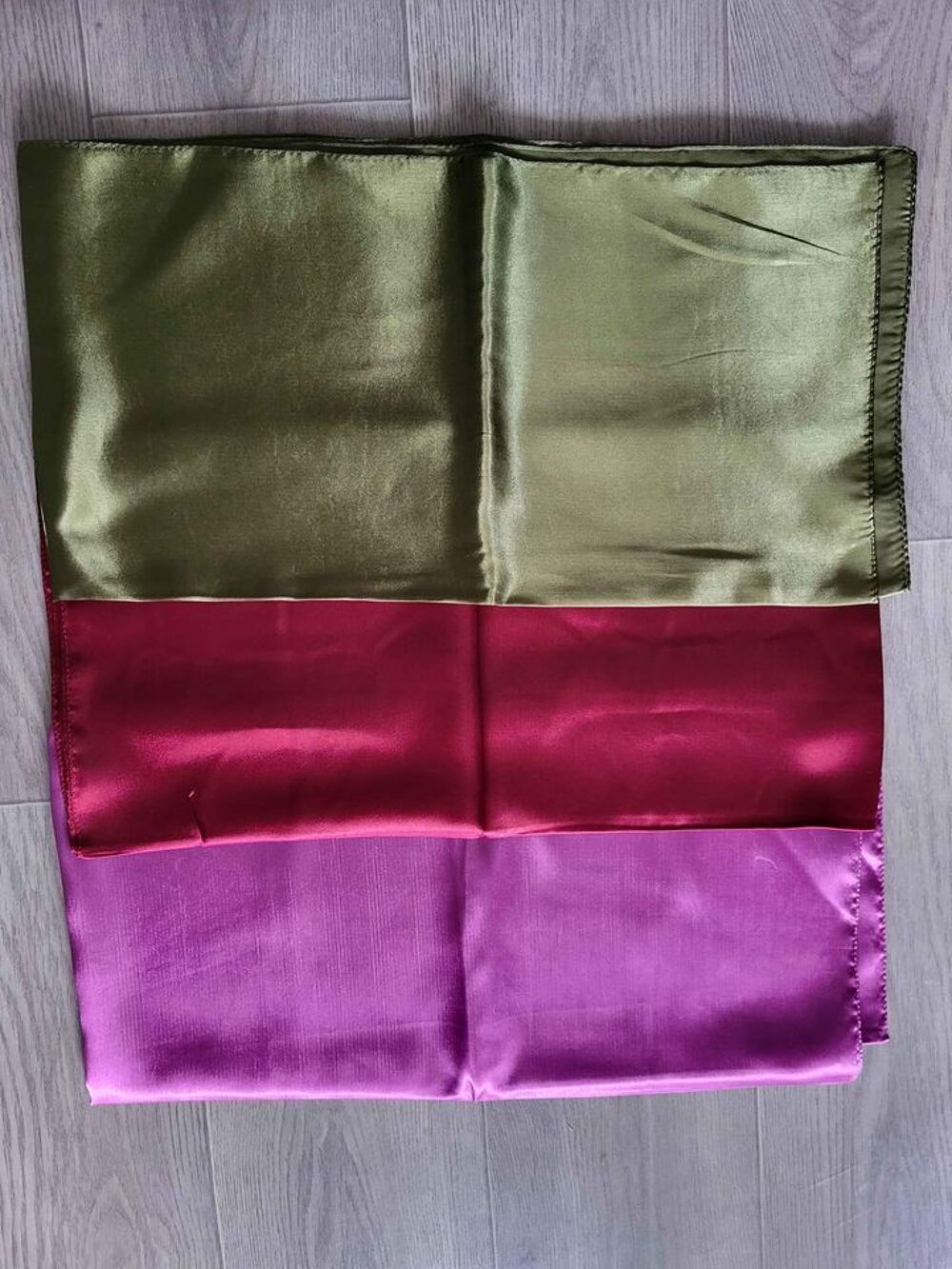 foulard satin Vêtements