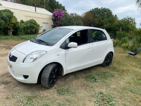 Toyota yaris premiere main