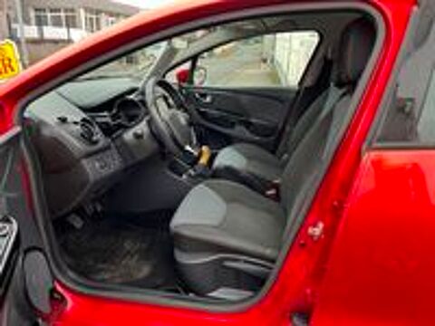 Clio IV Estate Clio Estate IV dCi 90 Energy eco2 Expression 90g 2013 occasion 42700 Firminy