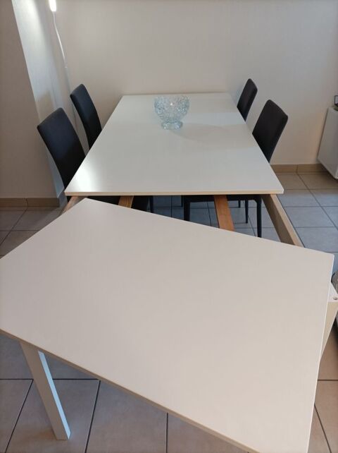 Table à manger Ikea 200 Noisy-le-Grand (93)