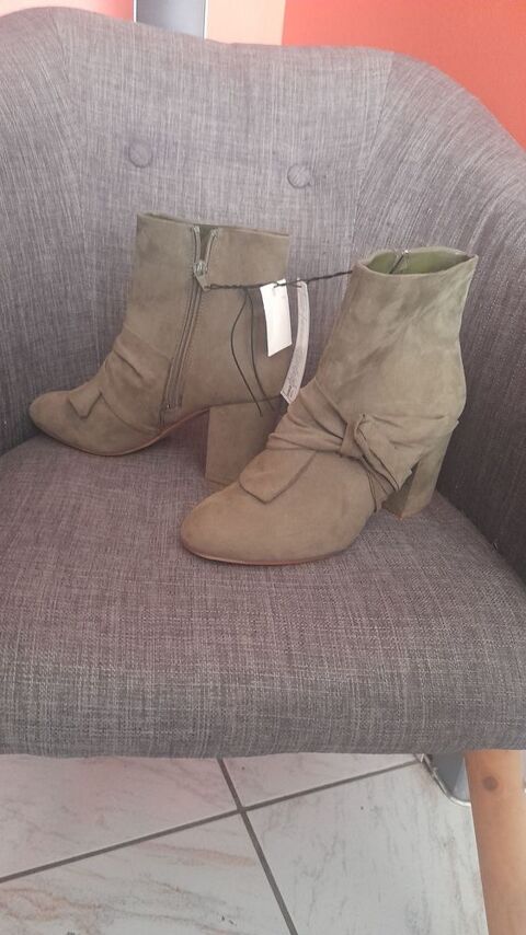 Jolies bottines kaki.t39 Narbonne (11)
