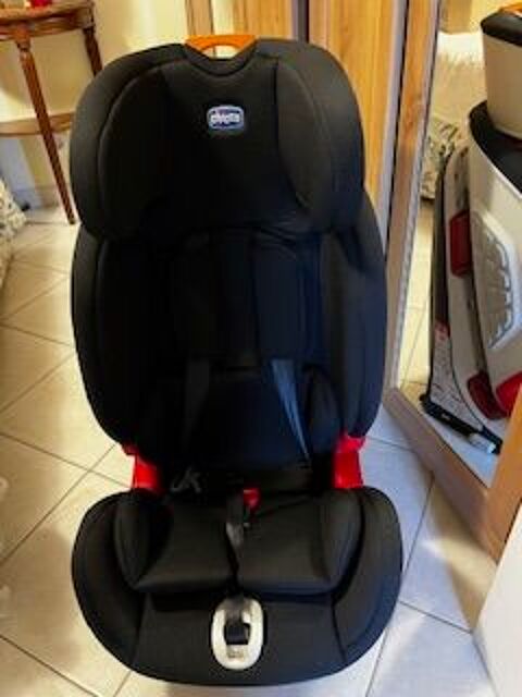 Si�ge auto Chicco Syst�me Isofix La Roque-Gageac (24)
