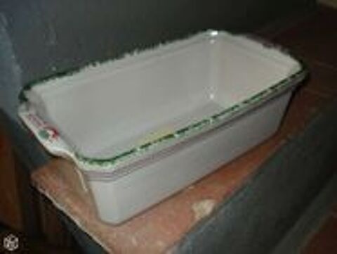 Terrine avec motif sur le bord va au four 0 M�rignies (59)