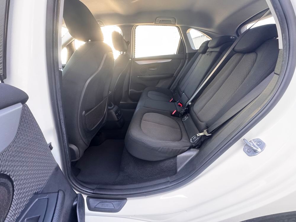 Serie 2 Active Tourer 225xe iPerformance 224 ch BVA6 Business Design 2018 occasion 84290 Sainte-C&eacute;cile-les-Vignes