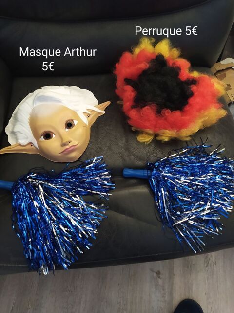 ARTICLES POUR CARNAVAL 8 Tourette-du-Château (06)