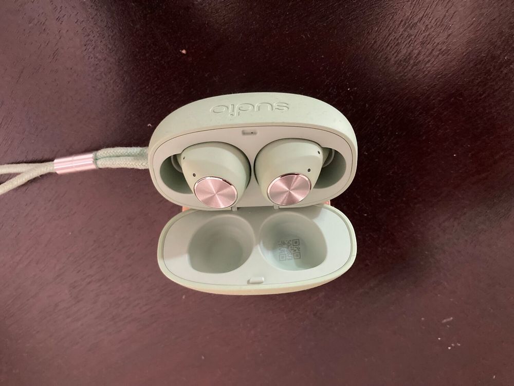 earbuds de marque Studio 2 Audio et hifi