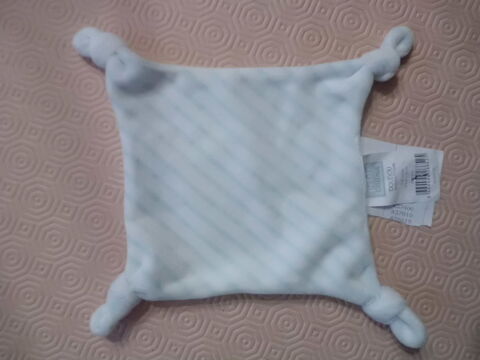 doudou blanc raye bleu mes petits cailloux 13 Oignies (62)