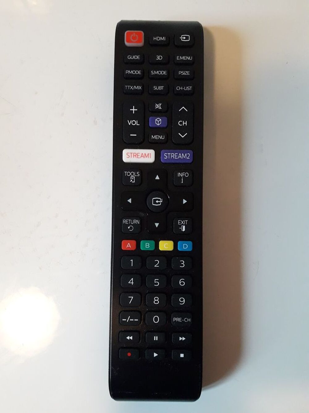 T&eacute;l&eacute;commande universelle neuve pour TV Photos/Video/TV