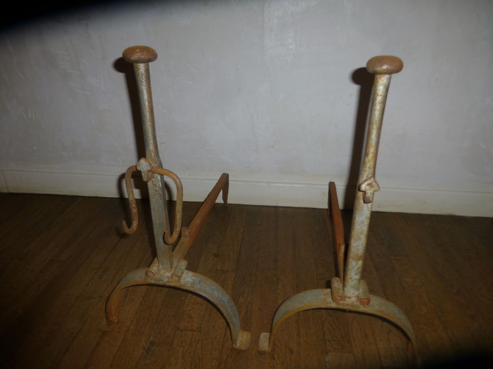 Paires de chenets -- Bois chauffage Bricolage