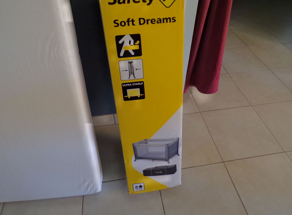 LIT Parapluie safety + draps peu servi chez mamie TB &eacute;tat Mobilier enfants