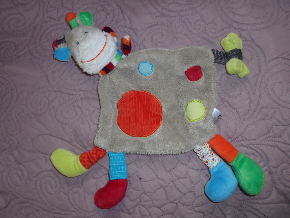 Doudou simba toys girafe gris et multicouleur Puériculture
