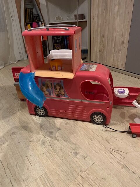camping car poupee BARBIE Six-Fours-les-Plages (83)