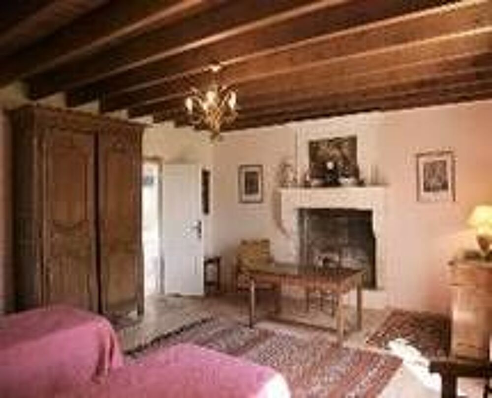   GRANDE MAISON ANCIENNE CHARENTE 10 PERSONNES 160M² Poitou-Charentes, Fouquebrune (16410)