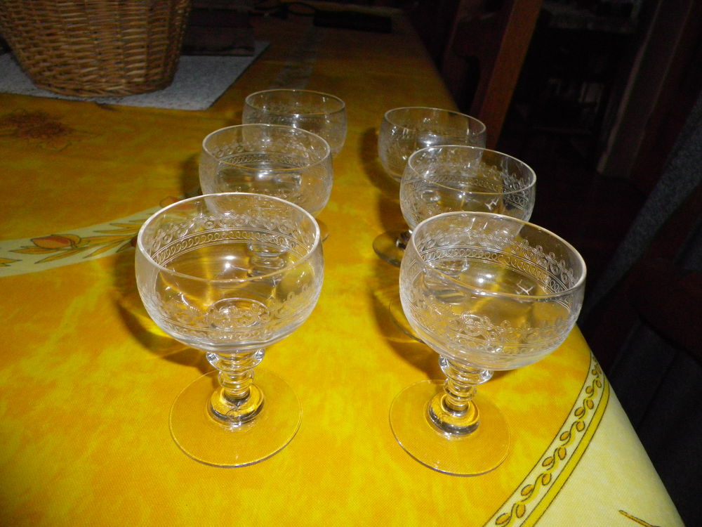 6 verres anciens Cuisine