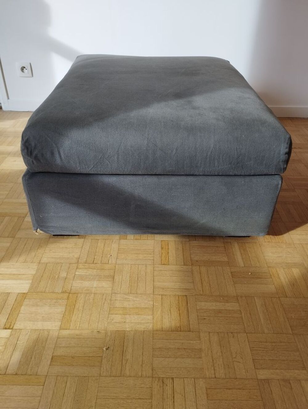 Pouf carr&eacute; Meubles