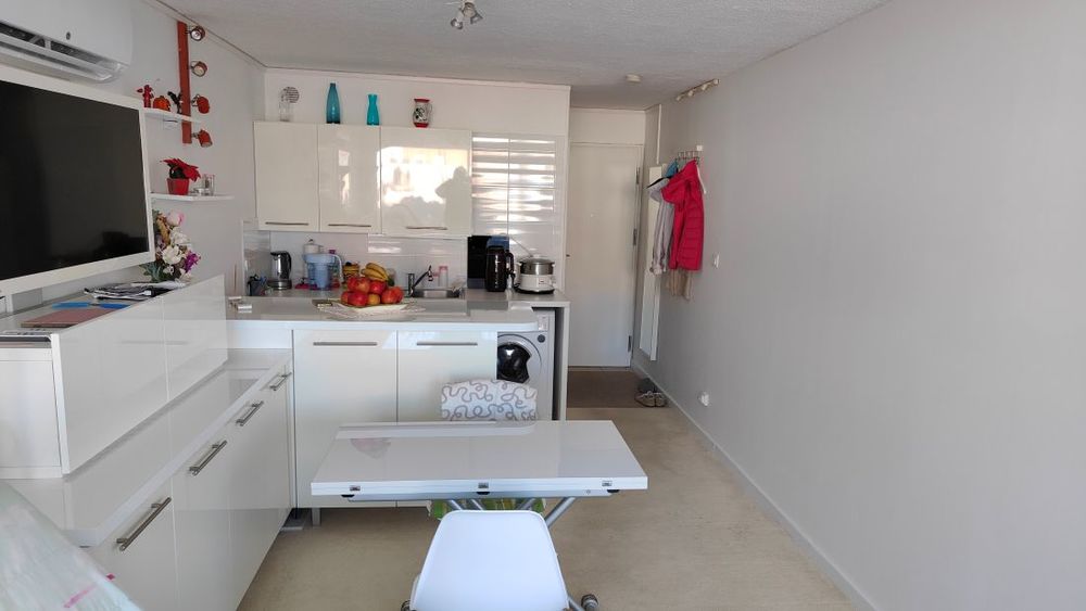 Vente Appartement LE CAP D'AGDE:  Studio rénové avec terrasse sur le PORT, Rez de jardin Le cap d agde