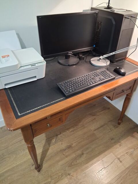 Table bureau 40 N�mes (30)